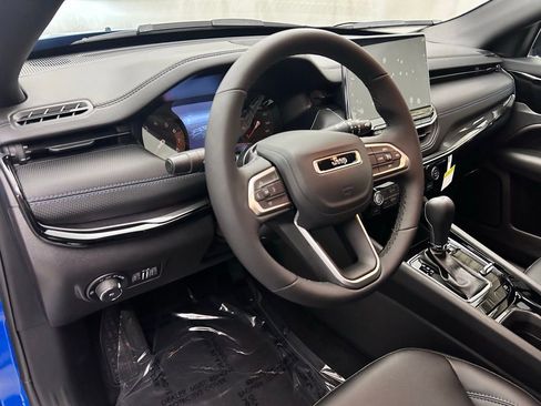 New 2026 Jeep Compass Latitude image 11