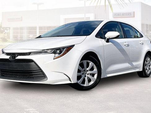 Used 2024 Toyota Corolla LE FWD image 29