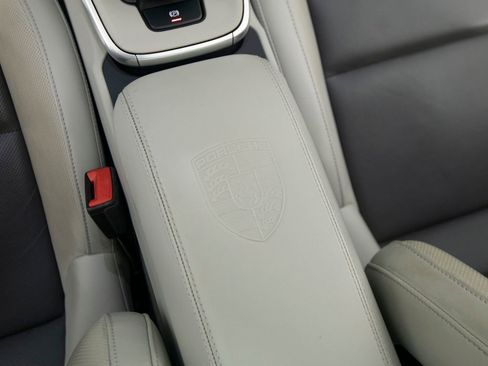 Certified 2022 Porsche 911 Targa 4S AWD/4WD image 34