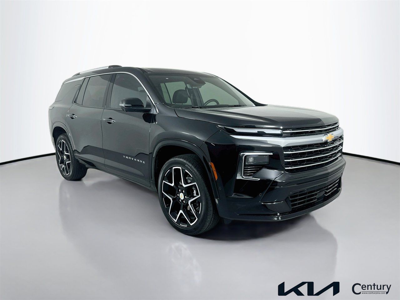 Used 2025 Chevrolet Traverse High Country AWD/4WD image 3