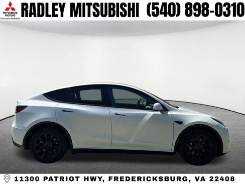 Used 2021 Tesla Model Y Long Range AWD/4WD image 16