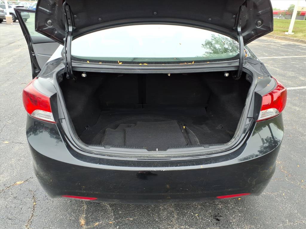 Used 2013 Hyundai Elantra GLS w/ Preferred Pkg FWD image 28