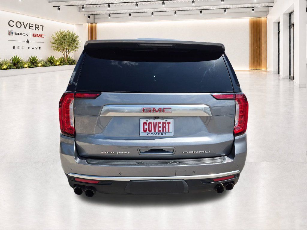 Used 2022 GMC Yukon XL Denali RWD image 11
