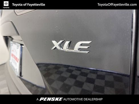 Used 2026 Toyota Corolla Cross XLE w/ Convenience Package image 4