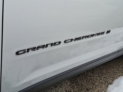 New 2026 Jeep Grand Cherokee Limited image 5