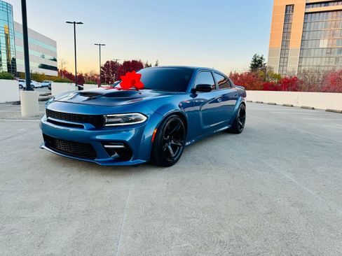 Used 2020 Dodge Charger Scat Pack w/ Dynamics Package image 11