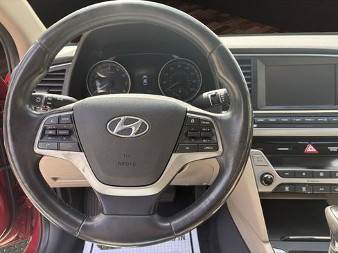 Used 2017 Hyundai Elantra SE w/ SE A/T Tech Package 03 FWD image 10