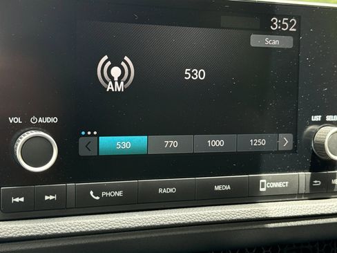 Used 2025 Honda CR-V Sport image 16