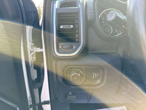 Used 2024 RAM 1500 Laramie image 17