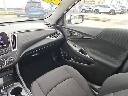 Used 2024 Chevrolet Malibu LT image 10