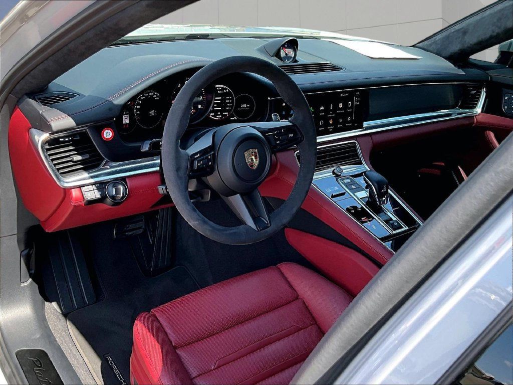 Certified 2023 Porsche Panamera 4 Platinum Edition AWD/4WD image 4