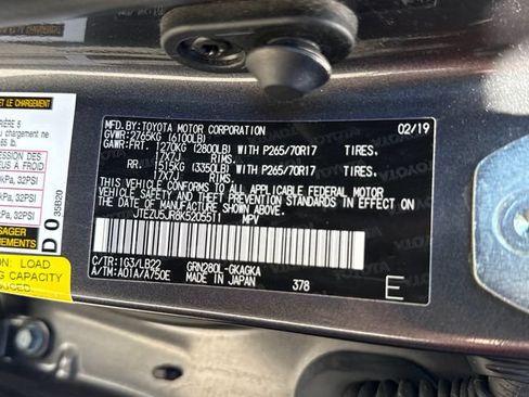Used 2019 Toyota 4Runner SR5 Premium RWD image 17