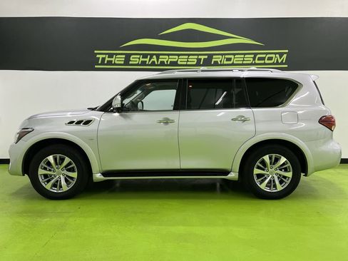 Used 2017 INFINITI QX80 4WD w/ Driver Assistance Package image 6