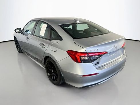 Used 2022 Honda Civic Sport image 6