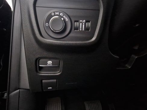 New 2025 Jeep Grand Cherokee L Altitude image 20