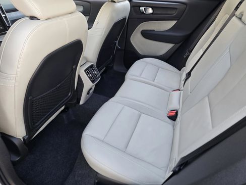 Used 2026 Volvo XC40 B5 Plus w/ Protection Package Premier image 28