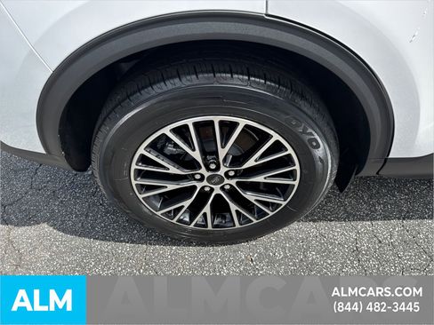 Used 2023 Ford Escape SE image 21