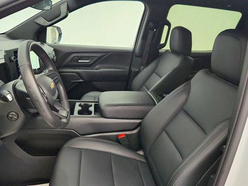 Used 2024 Chevrolet Silverado EV W/T image 18