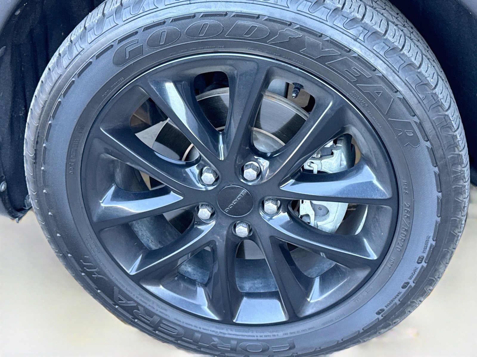 Used 2018 Dodge Durango R/T w/ Blacktop Package RWD image 23