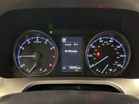 Used 2018 Toyota RAV4 XLE w/ Plus Extra Value Package AWD/4WD image 22