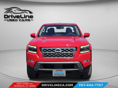 Used 2022 Nissan Frontier SV w/ SV Premium Package RWD image 2