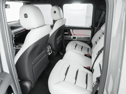 Used 2025 Mercedes-Benz G 63 AMG 4MATIC image 12
