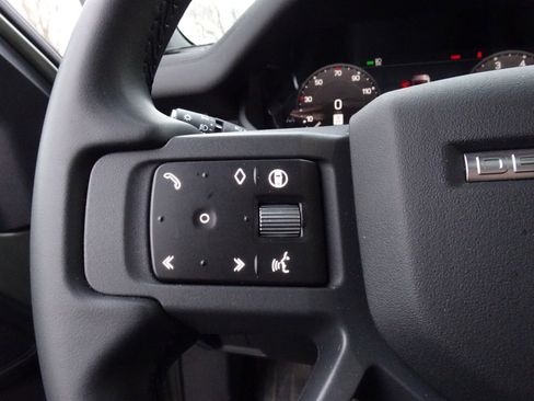 New 2025 Land Rover Defender 110 S image 26