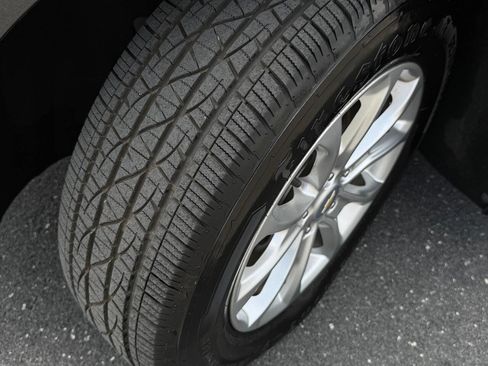 Used 2020 Chevrolet Equinox LT FWD image 53