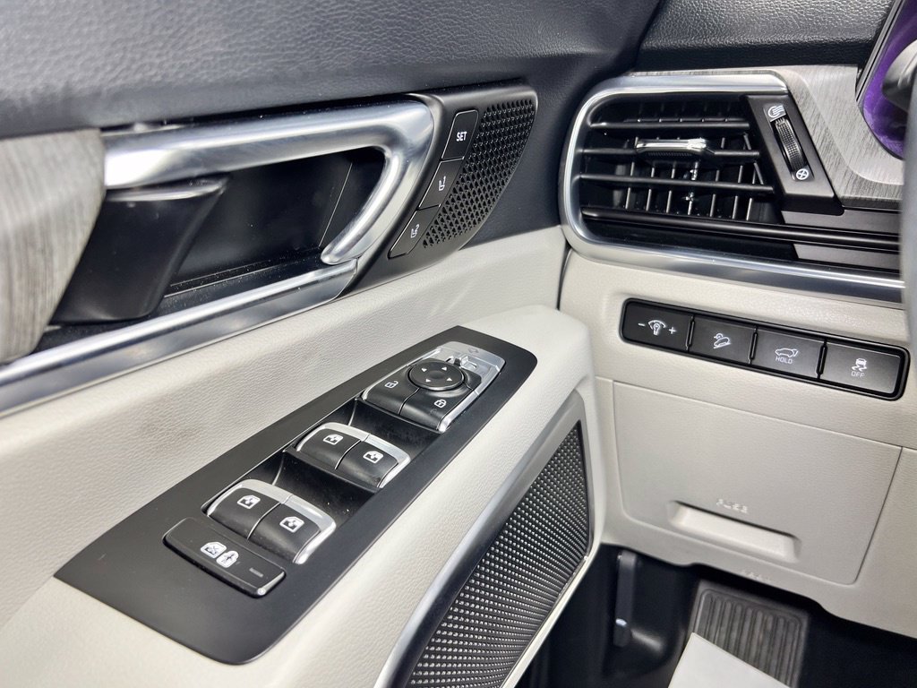 Used 2025 Kia Telluride SX Prestige AWD/4WD image 30