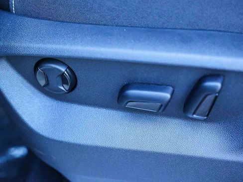 New 2026 Volkswagen Atlas SE image 32