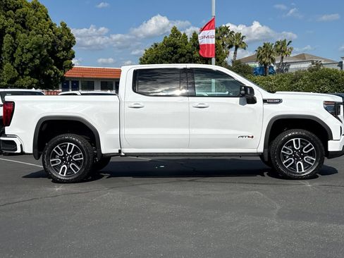 New 2026 GMC Sierra 1500 AT4 w/ AT4 Premium Package AWD/4WD image 3