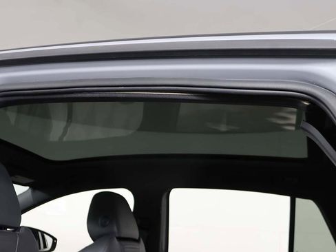 Used 2021 Volkswagen ID.4 Pro S w/ ID.4 Protection Package image 19