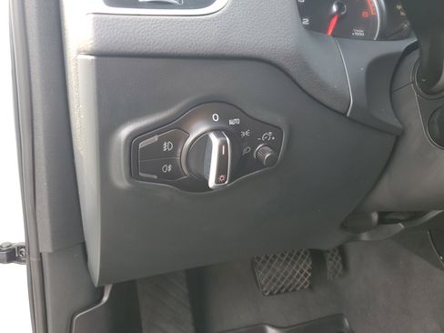 Used 2016 Audi Q5 2.0T Premium Plus w/ Technology Package image 15