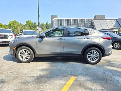 New 2025 Buick Envista Preferred w/ Convenience I Package image 2