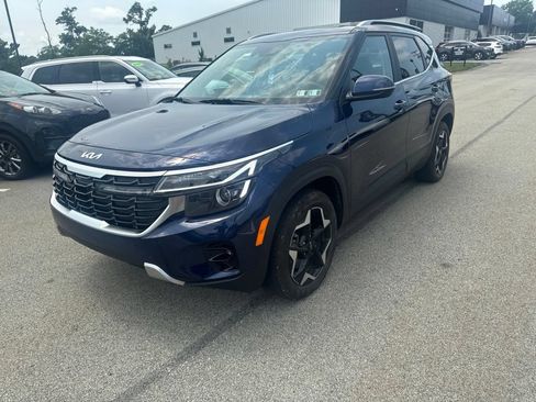 Certified 2024 Kia Seltos EX AWD/4WD image 3
