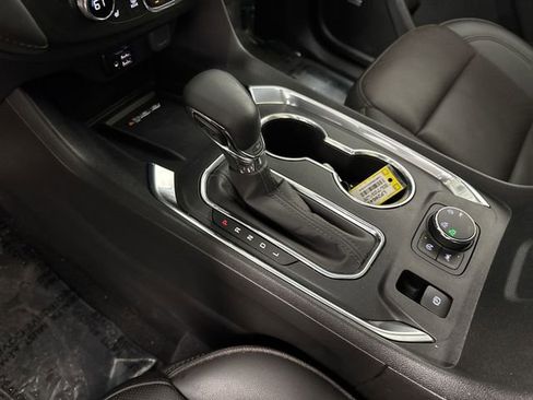 Certified 2023 Chevrolet Traverse High Country AWD/4WD image 26