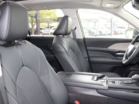 New 2026 Toyota Grand Highlander AWD image 38