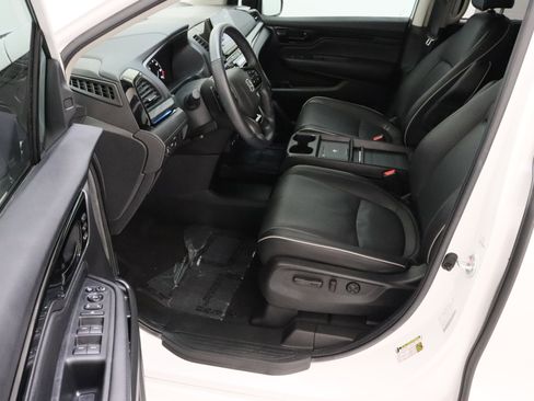 Used 2025 Honda Odyssey Elite image 15