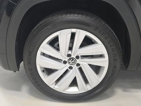 Used 2023 Volkswagen Atlas Cross Sport SE FWD image 8
