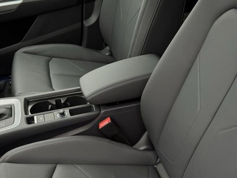 New 2025 Audi Q3 2.0T Premium image 21