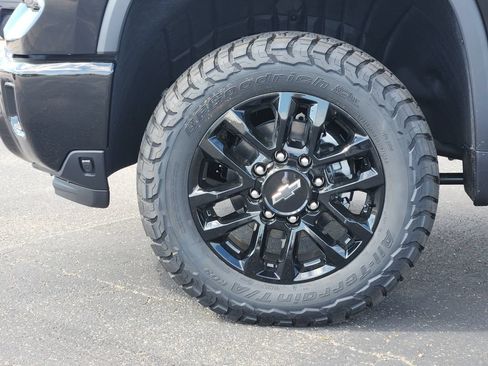 New 2026 Chevrolet Silverado 2500 LT w/ Trail Boss Package AWD/4WD image 8