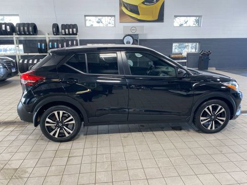 Certified 2020 Nissan Kicks SV image 26