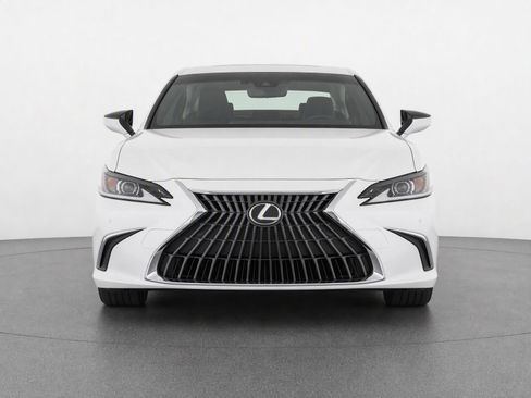 Used 2025 Lexus ES 300h w/ Premium Package FWD image 5
