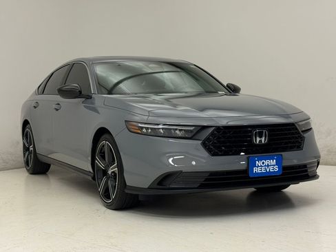 Certified 2025 Honda Accord Sport image 4