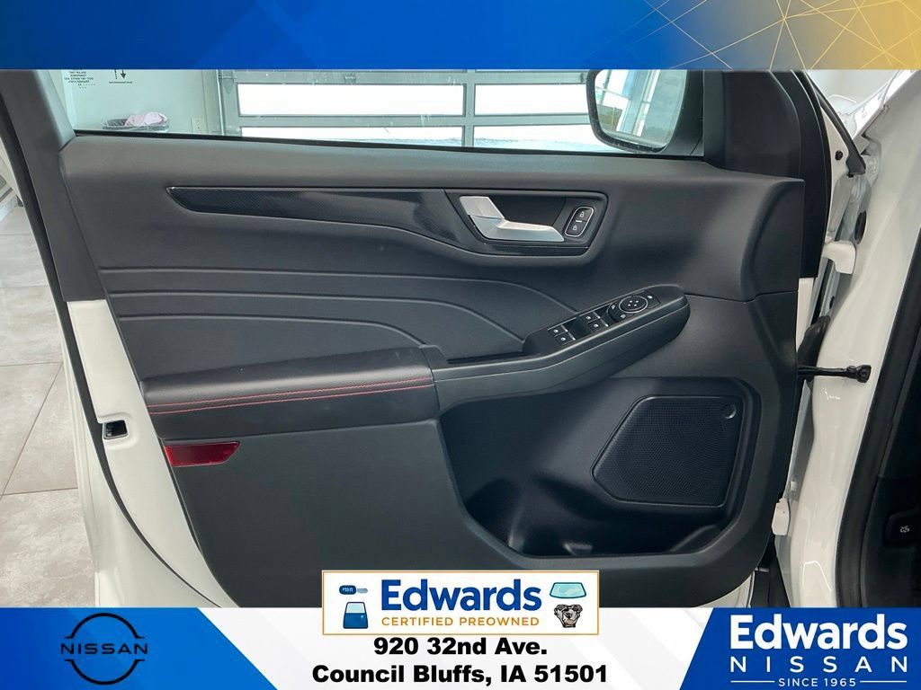 Used 2024 Ford Escape ST-Line w/ Equipment Group 301A FWD image 22