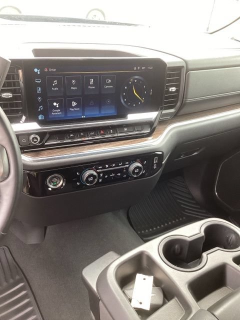 Used 2024 Chevrolet Silverado 1500 LT AWD/4WD image 13