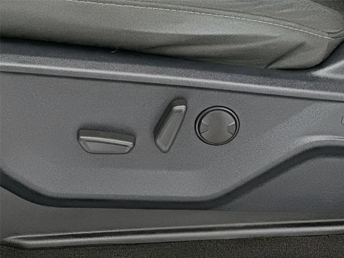 Used 2023 Ford F150 XLT w/ Equipment Group 302A High image 19