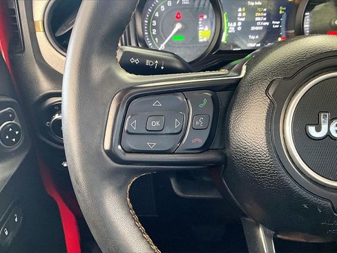 Used 2024 Jeep Wrangler Unlimited w/ Convenience Group image 20