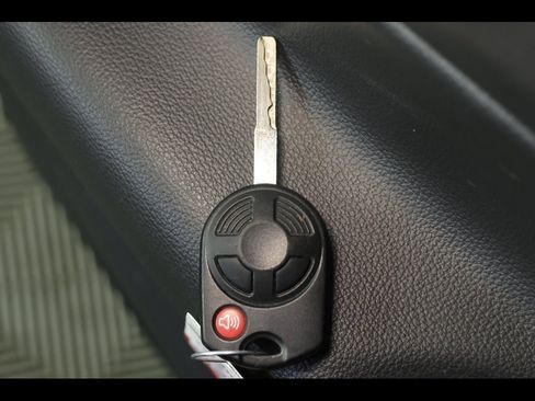 Used 2017 Ford Escape SE image 23