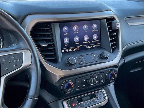 Used 2022 GMC Acadia Denali w/ Denali Ultimate Package image 6